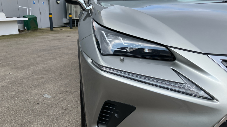 Lexus NX 300h 2.5 Takumi 5dr CVT [Pan roof] Hybrid Estate
